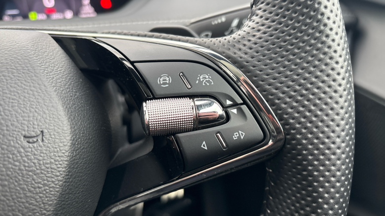 Skoda Enyaq 195kW 80x Sportline Plus 82kWh 4x4 5dr Auto Electric 